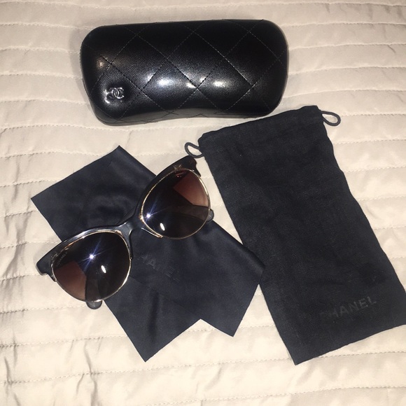 CHANEL Sunglasses with Case - Picture 1 of 6